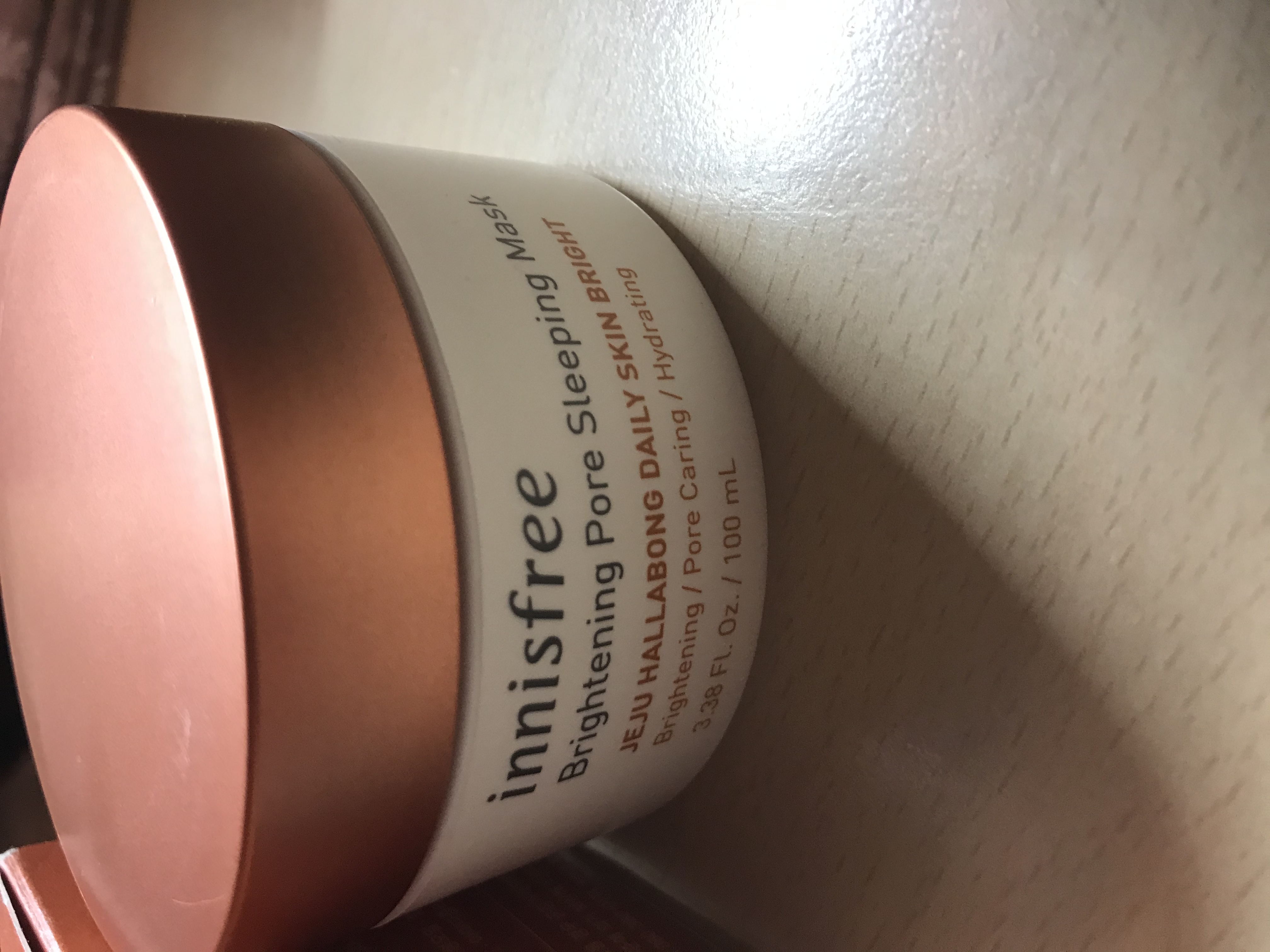 SKINCARE Brightening Pore Sleeping Mask innisfree